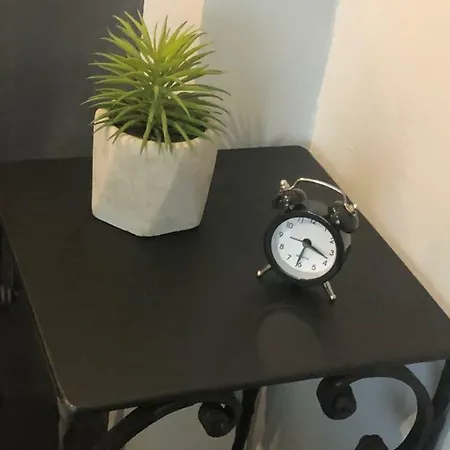 Sonias Jacuzzi Apartment,100mbps דירה סלוניקי